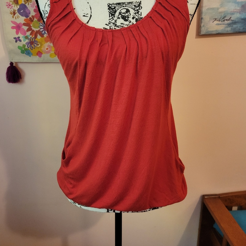 100% Modal The Limited Sleeveless Red Boho Top With Pockets, Elastic Hem, EUC XS - Picture 8 of 16